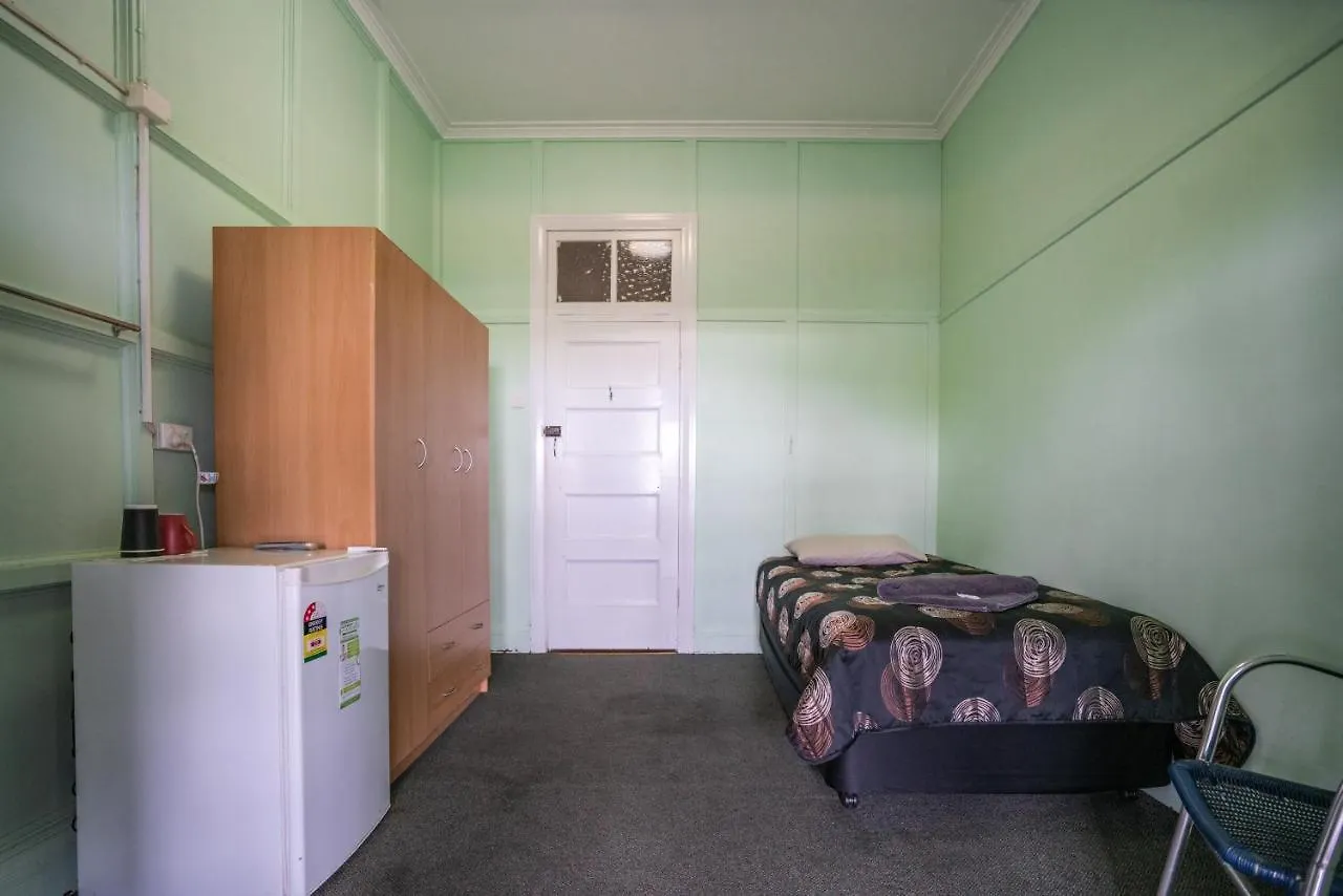 Commercial Hotel Clermont